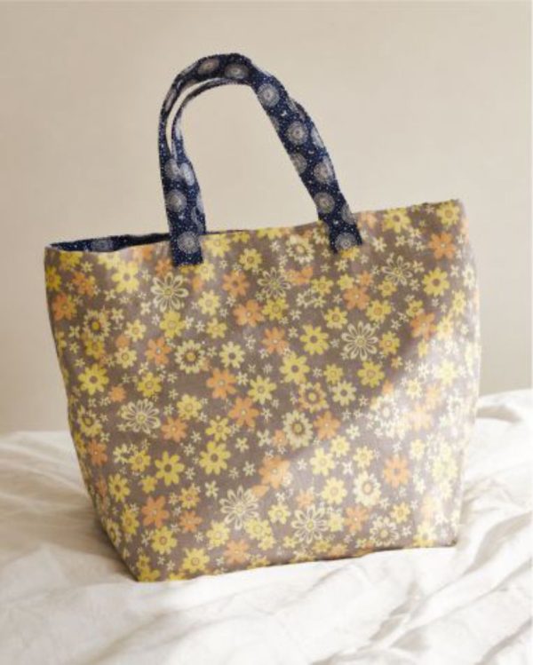 Akkedis Retro Floral Tote Bag